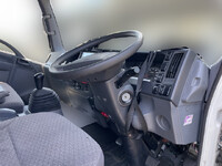 ISUZU Elf Aluminum Van TRG-NPR85AN 2019 196,331km_30