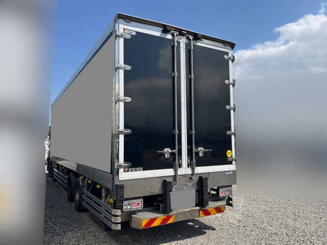 Profia Refrigerator & Freezer Truck_2