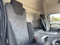 UD TRUCKS Quon Trailer Head 2PG-GK5AAB 2019 207,237km_22