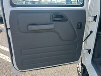 ISUZU Elf Double Cab BKG-NLR85AR 2011 22,574km_32