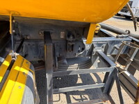 UD TRUCKS Condor Vacuum Truck SKG-MK38L 2012 148,200km_13