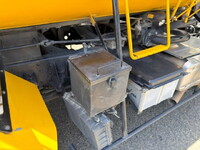 UD TRUCKS Condor Vacuum Truck SKG-MK38L 2012 148,200km_16