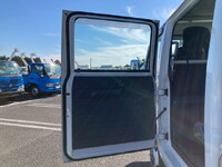 ISUZU Elf Double Cab 2RG-NJS88A 2020 97,430km_27
