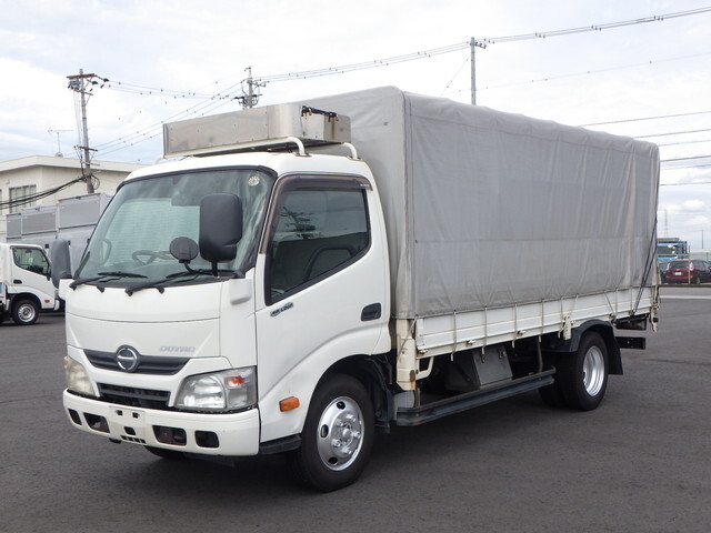 Dutro Covered Truck_1