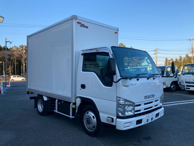 Elf Aluminum Van_1