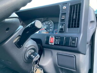 ISUZU Elf Aluminum Van TKG-NHS85AN 2014 58,968km_22