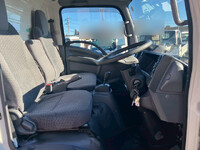 ISUZU Elf Bottle Van 2RG-NMR88AN 2019 28,014km_31