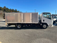 ISUZU Elf Bottle Van 2RG-NMR88AN 2019 28,014km_4