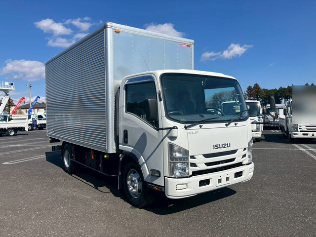 ISUZU Elf Aluminum Van TPG-NPR85YN 2016 147,990km_1