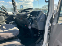 ISUZU Elf Aluminum Van TPG-NPR85YN 2016 147,990km_23