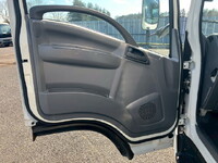 ISUZU Elf Aluminum Van TPG-NPR85YN 2016 147,990km_32