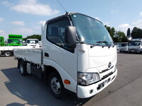 HINO Dutro Flat Body 2RG-XZC605M 2022 43,693km_1