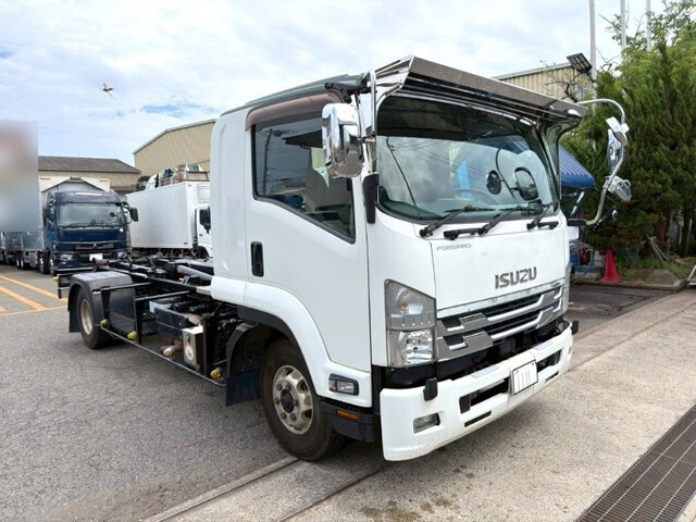 ISUZU Forward Container Carrier Truck 2RG-FRR90S2 2018 245,180km_1