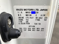 ISUZU Elf Panel Van TRG-NMR85AN 2016 77,000km_39