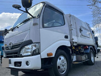 HINO Dutro Garbage Truck TPG-XZU600X 2017 102,450km_3