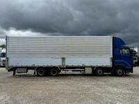ISUZU Giga Aluminum Wing QKG-CYJ77B 2017 330,000km_8