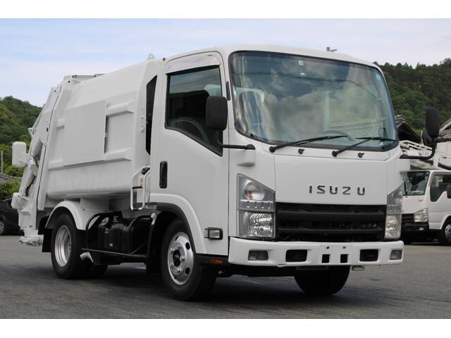 ISUZU Elf Garbage Truck BDG-NMR85AN 2010 170,000km_1