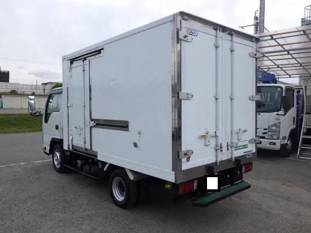 Elf Refrigerator & Freezer Truck_2
