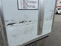 ISUZU Forward Refrigerator & Freezer Truck TKG-FRR90S2 2017 373,114km_5