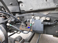 ISUZU Giga Trailer Head QKG-EXD52BD 2016 575,000km_15