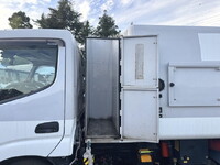 HINO Dutro Garbage Truck TPG-XZU600X 2017 102,141km_7