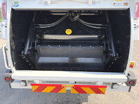 UD TRUCKS Condor Garbage Truck 2RG-BSR90S4 2026 600km_13