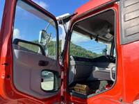 UD TRUCKS Quon Trailer Head QKG-GK6XAB 2015 687,300km_13