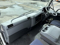 MITSUBISHI FUSO Fighter Aluminum Van TKG-FK61F 2013 393,784km_32