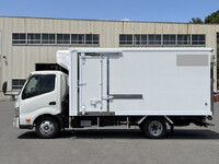 HINO Dutro Refrigerator & Freezer Truck 2RG-XZU710M 2020 220,000km_4