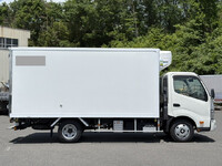 HINO Dutro Refrigerator & Freezer Truck 2RG-XZU710M 2020 220,000km_5