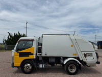 MITSUBISHI FUSO Canter Garbage Truck TKG-FEA50 2013 120,037km_5
