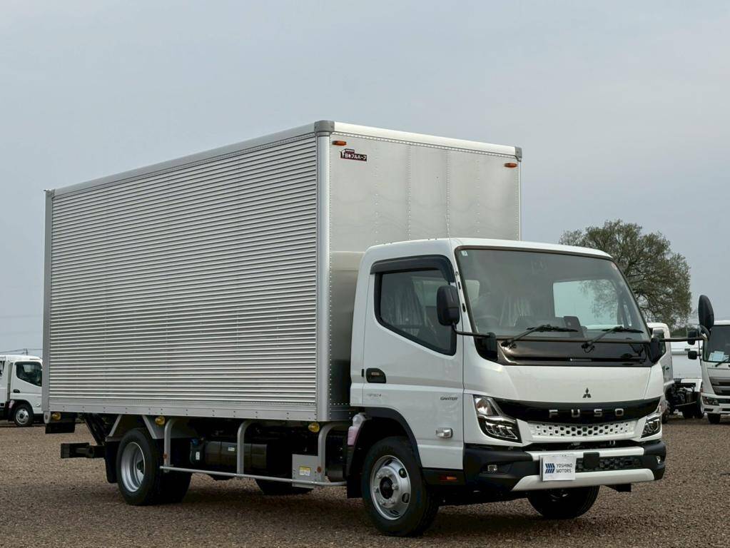 Canter Aluminum Van_2