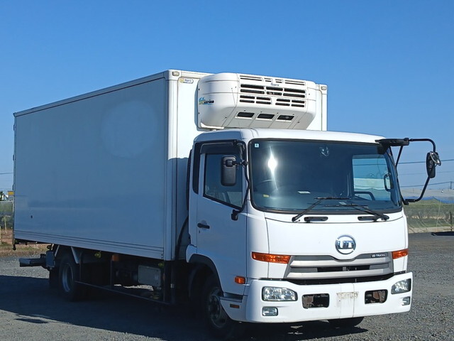 Condor Refrigerator & Freezer Truck_1