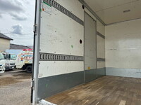 ISUZU Elf Aluminum Van TRG-NLR85AN 2019 133,678km_15