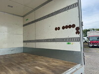 ISUZU Elf Aluminum Van TRG-NLR85AN 2019 133,678km_16