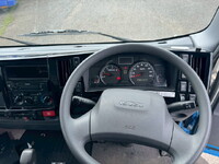 ISUZU Elf Aluminum Van TRG-NLR85AN 2019 133,678km_27