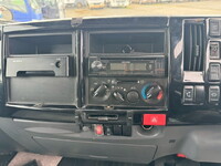 ISUZU Elf Aluminum Van TRG-NLR85AN 2019 133,678km_28