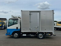 ISUZU Elf Aluminum Van TRG-NLR85AN 2019 133,678km_6