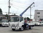 Elf Truck (With 4 Steps Of Cranes)