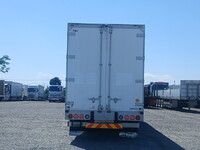 ISUZU Giga Aluminum Wing QPG-CYJ77B 2016 544,998km_9