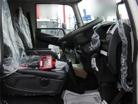 MITSUBISHI FUSO Fighter Truck (With 4 Steps Of Cranes) 2KG-FK62F 2026 180km_24