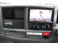 ISUZU Elf Double Cab TRG-NJR85A 2016 118,131km_27