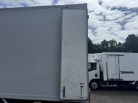 ISUZU Forward Aluminum Van 2PG-FRR90S1 2019 117,292km_9