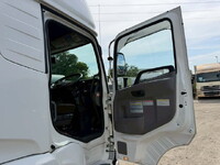 UD TRUCKS Quon Aluminum Wing 2PG-CG5CA 2022 560,234km_27