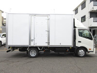 HINO Dutro Panel Van TKG-XZU712M 2017 205,000km_7