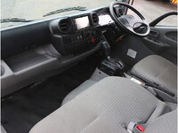 TOYOTA Toyoace Double Cab TKG-XZU605 2014 73,822km_32