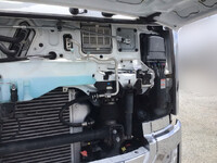 UD TRUCKS Quon Trailer Head 2DG-GW6ELH 2023 106,947km_9