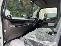 MITSUBISHI FUSO Canter Flat Body 2RG-FEB80 2024 266km_15