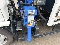 MAZDA Titan Truck (With 4 Steps Of Cranes) 2RG-LKR88R 2023 117,289km_21