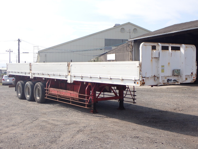 Others Others Flat Bed With Side Flaps PFG339BT 2004 0km